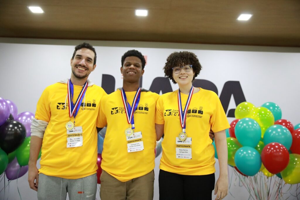 Estudiantes del INTEC ganan primer lugar de la ICPC Caribbean Finals ...