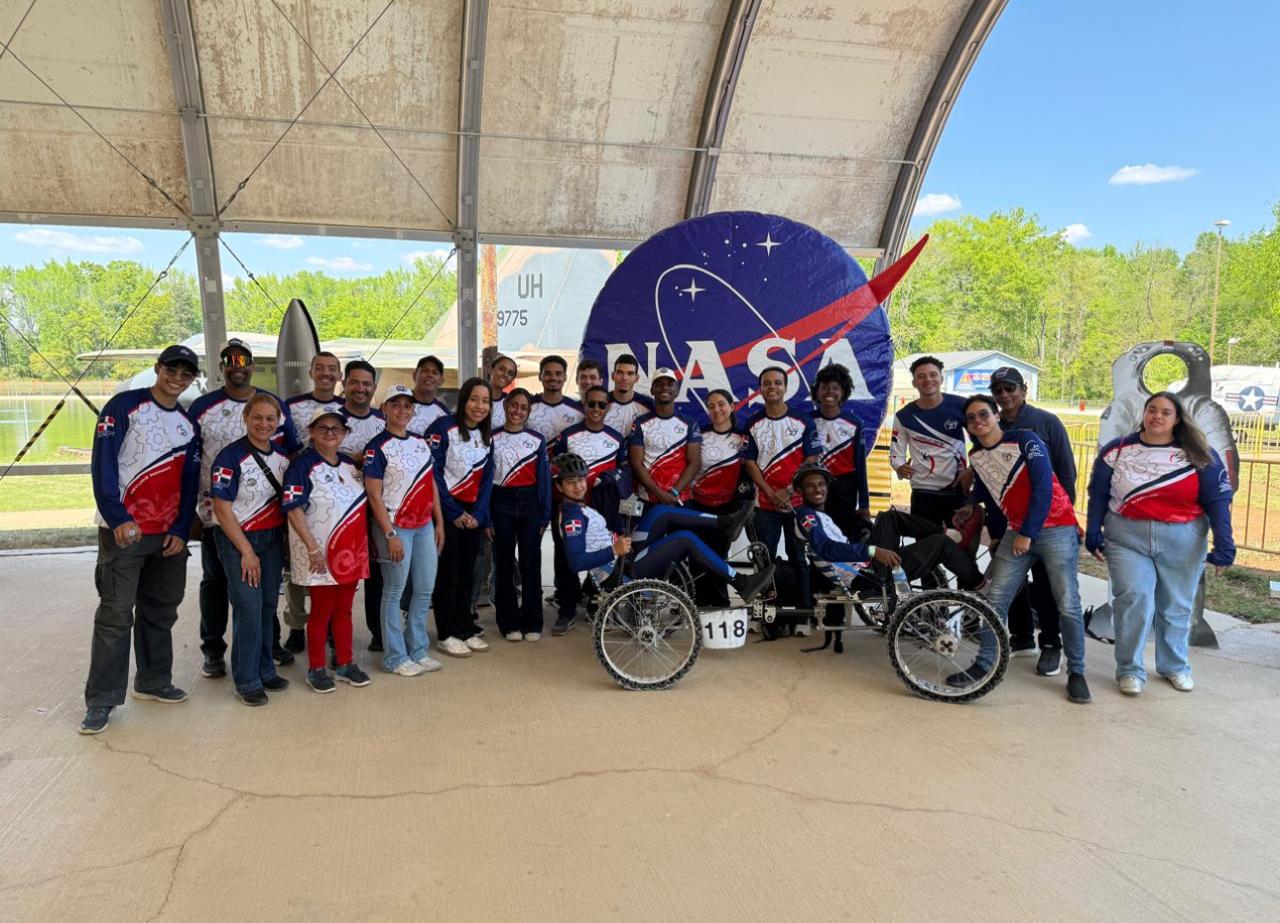 Apolo 27 de INTEC hace historia en la NASA: rompe récords con su rover y alcanza 15 premios