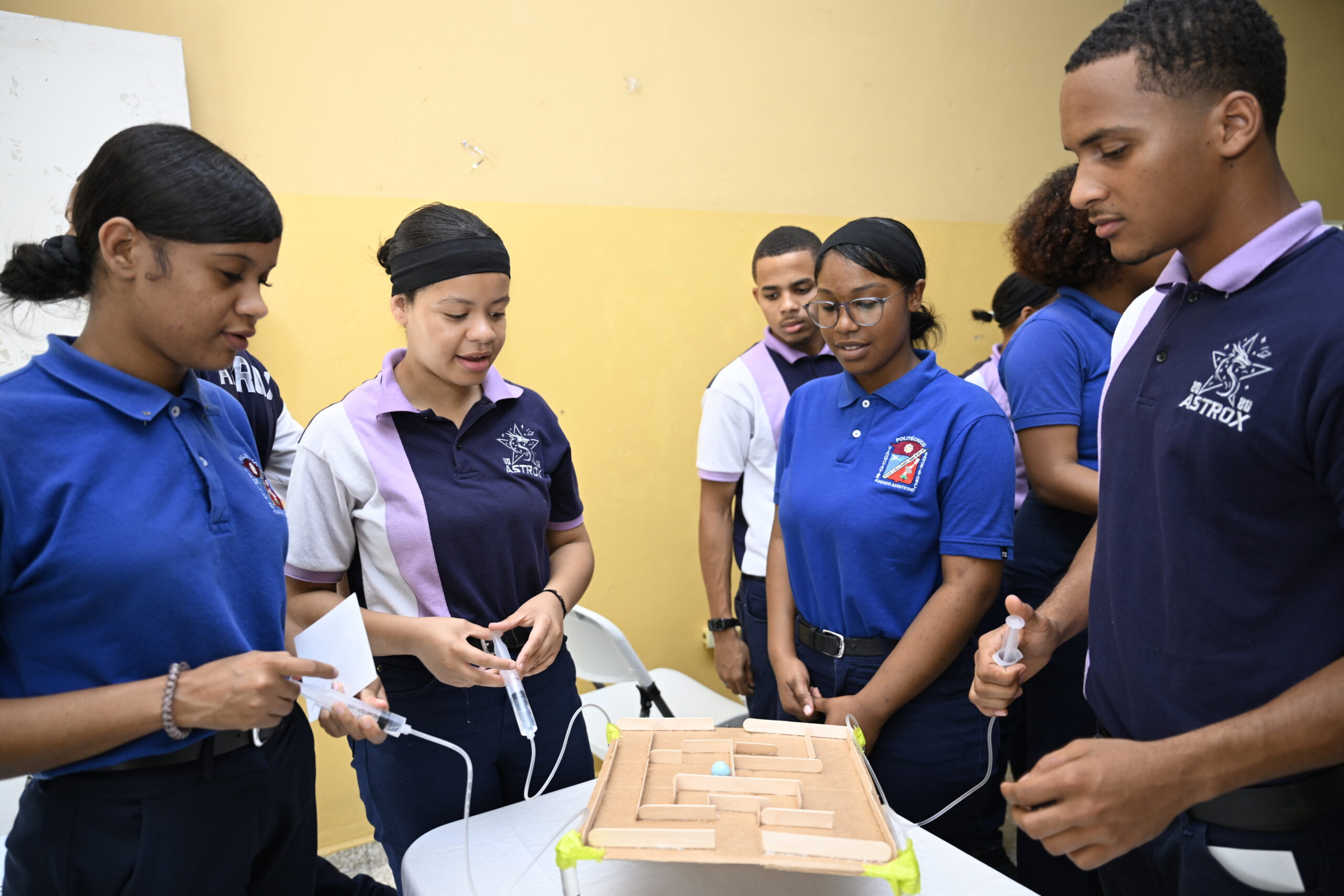 En menos de dos años, INTEC impacta a más de 10 mil estudiantes con su iniciativa “Ruta STEM”